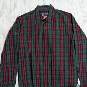 Chaps Men’s Red & Green Plaid Long-Sleeve Button-Down Shirt – Size Medium